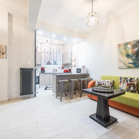 Lovely 2-bedrooms In Exarcheia Apartment Athens